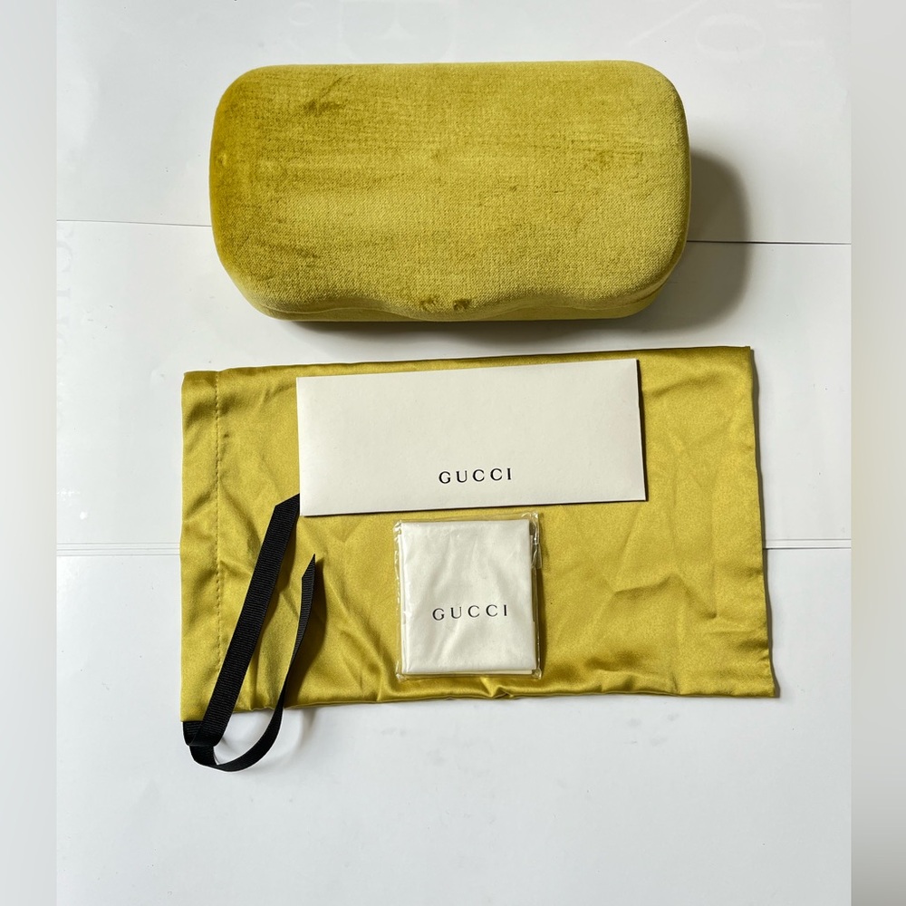 Gucci Yellow Velvet Eyewear Case W/care booklet cleaning cloth dust cover bag - Picture 8 of 8